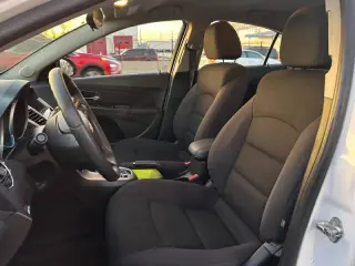 2016 Chevrolet Cruze Limited 1LT Auto