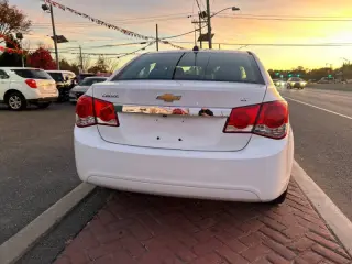 2016 Chevrolet Cruze Limited 1LT Auto