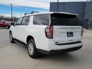 Chevrolet Suburban 2021 4x4 LT 4 puertas SUV