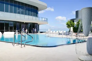 Propiedad en alquiler con 1 dormitorio y 1.5 baños en Miami