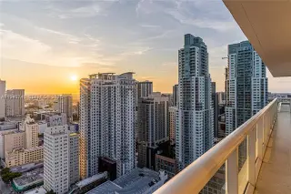 Propiedad en alquiler con 2 habitaciones y 2 baños en Miami
