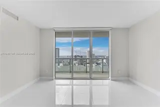 Propiedad en alquiler con 2 habitaciones y 2 baños en Miami