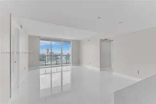 Propiedad en alquiler con 2 habitaciones y 2 baños en Miami