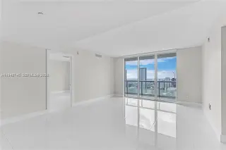 Propiedad en alquiler con 2 habitaciones y 2 baños en Miami