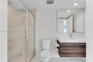 Propiedad en alquiler con 2 habitaciones y 2 baños en Miami