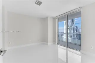 Propiedad en alquiler con 2 habitaciones y 2 baños en Miami