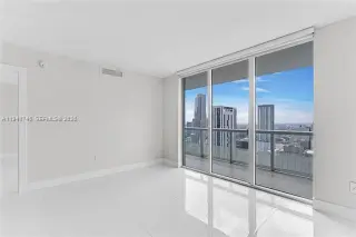 Propiedad en alquiler con 2 habitaciones y 2 baños en Miami