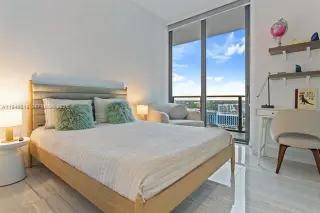 Propiedad en alquiler con 3 habitaciones y 3 baños en Miami