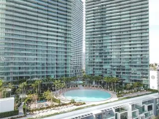 Propiedad en alquiler con 3 habitaciones y 3 baños en Miami
