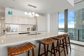 Propiedad en alquiler con 3 habitaciones y 3 baños en Miami