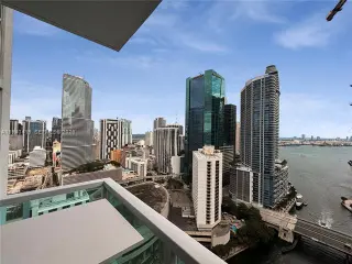Propiedad en alquiler con 3 habitaciones y 2.5 baños en Miami