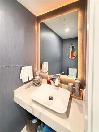 Propiedad en alquiler con 3 habitaciones y 2.5 baños en Miami