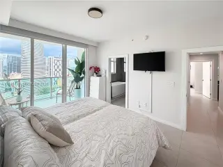 Propiedad en alquiler con 3 habitaciones y 2.5 baños en Miami