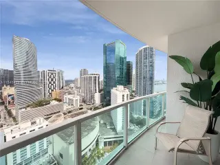 Propiedad en alquiler con 3 habitaciones y 2.5 baños en Miami