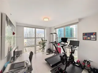 Propiedad en alquiler con 3 habitaciones y 2.5 baños en Miami