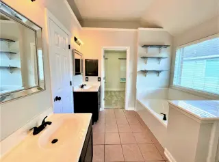 Propiedad en alquiler con 4 habitaciones y 2.5 baños en Houston