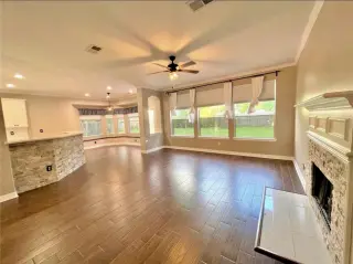 Propiedad en alquiler con 4 habitaciones y 2.5 baños en Houston