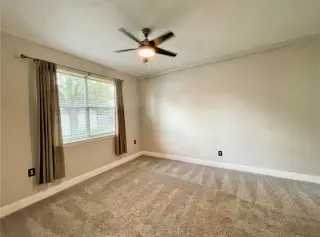 Propiedad en alquiler con 4 habitaciones y 2.5 baños en Houston
