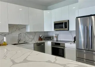 Propiedad en alquiler con 2 habitaciones y 2 baños en Miami Beach