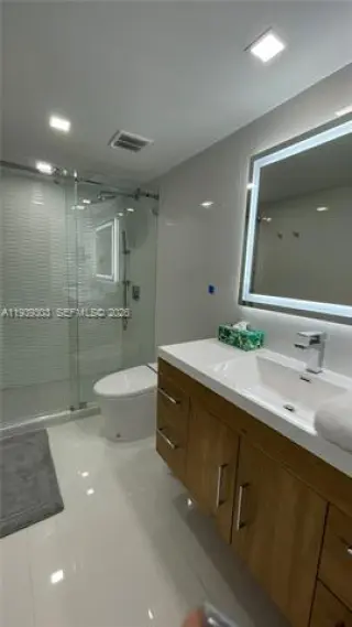 Propiedad en alquiler con 2 habitaciones y 2 baños en Miami Beach