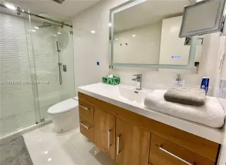 Propiedad en alquiler con 2 habitaciones y 2 baños en Miami Beach