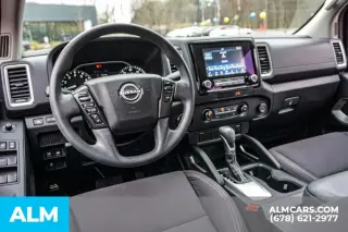 Nissan Frontier 2022 4x4 SV 4dr Crew Cab 5 ft. SB