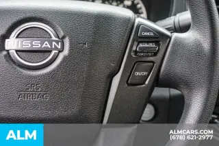 Nissan Frontier 2022 4x4 SV 4dr Crew Cab 5 ft. SB