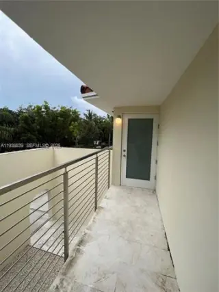 Propiedad en alquiler con 4 habitaciones y 3 baños en Pinecrest