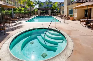 Propiedad en alquiler con 4 habitaciones y 2.5 baños en Carlsbad