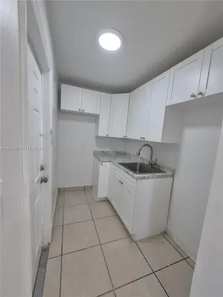 Propiedad en alquiler con 2 habitaciones y 1 baño en Fort Lauderdale