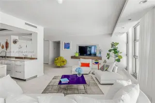 Propiedad en alquiler con 3 habitaciones y 3 baños en Miami Beach