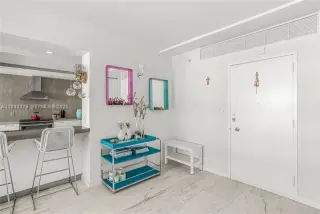 Propiedad en alquiler con 3 habitaciones y 3 baños en Miami Beach