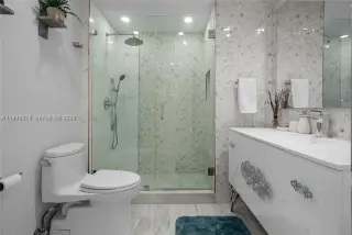 Propiedad en alquiler con 3 habitaciones y 3 baños en Miami Beach