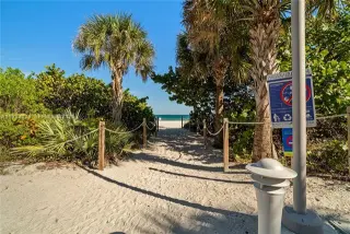 Propiedad en alquiler con 3 habitaciones y 3 baños en Miami Beach