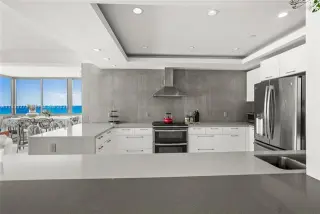 Propiedad en alquiler con 3 habitaciones y 3 baños en Miami Beach
