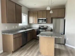Propiedad en alquiler con 3 habitaciones y 2.5 baños en Independence