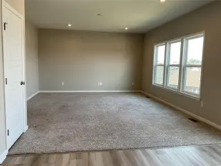 Propiedad en alquiler con 3 habitaciones y 2.5 baños en Independence