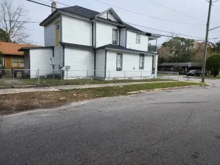 Propiedad en alquiler con 1 dormitorio y 1.5 baños en Jacksonville