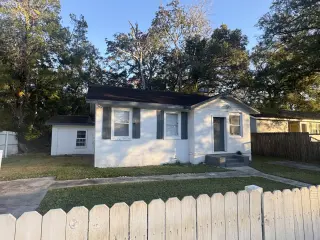 Propiedad en alquiler con 1 dormitorio y 1.5 baños en Jacksonville