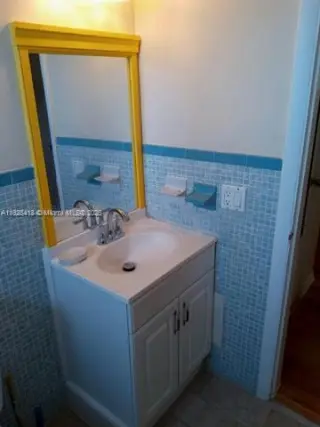Propiedad en alquiler con 1 dormitorio y 1 baño en Hollywood