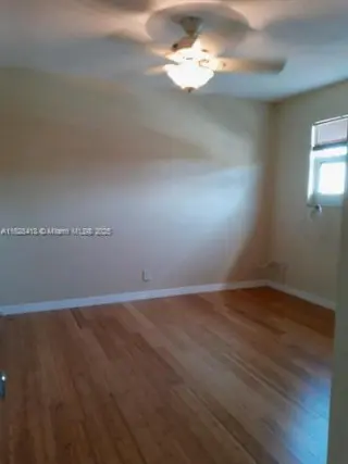 Propiedad en alquiler con 1 dormitorio y 1 baño en Hollywood