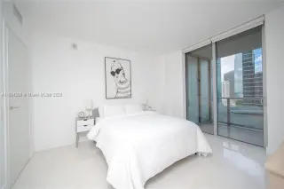 Propiedad en alquiler con 1 dormitorio y 1.5 baños en Miami