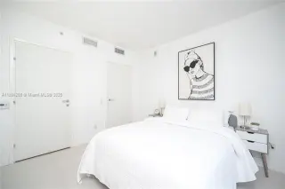 Propiedad en alquiler con 1 dormitorio y 1.5 baños en Miami