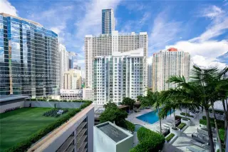 Propiedad en alquiler con 1 dormitorio y 1.5 baños en Miami