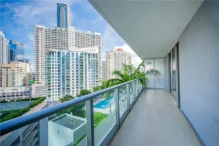 Propiedad en alquiler con 1 dormitorio y 1.5 baños en Miami