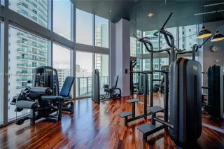 Propiedad en alquiler con 1 dormitorio y 1.5 baños en Miami