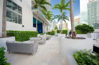 Propiedad en alquiler con 1 dormitorio y 1.5 baños en Miami