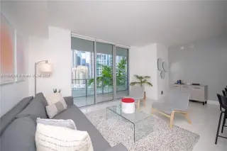 Propiedad en alquiler con 1 dormitorio y 1.5 baños en Miami