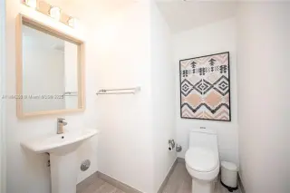 Propiedad en alquiler con 1 dormitorio y 1.5 baños en Miami