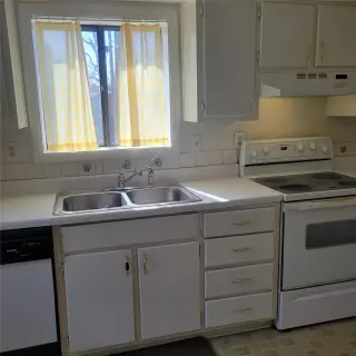 Propiedad en alquiler con 2 habitaciones y 2.5 baños en Decatur
